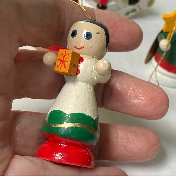 Vintage Wood Ornaments Set of 6 Handpainted Holiday Lot #2 - Picture 2 of 8